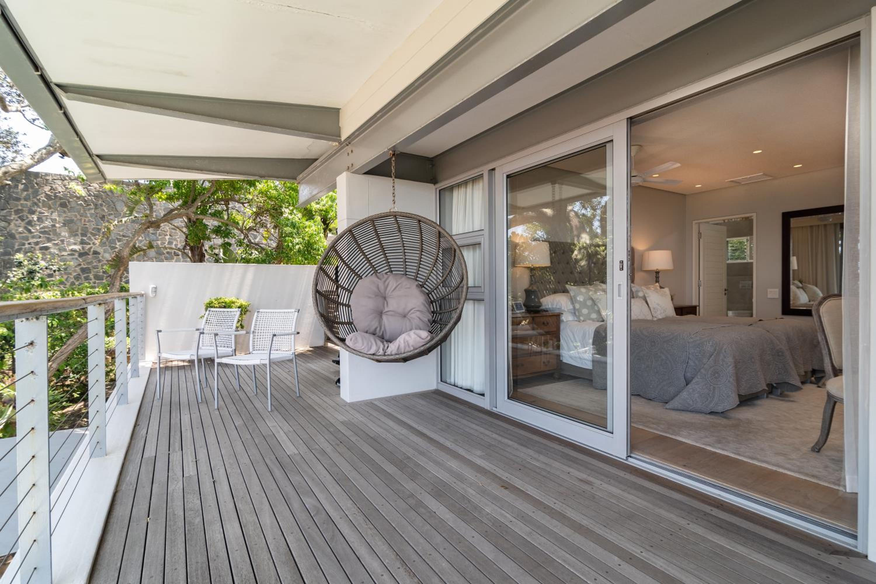 Lymegrove Beach Villa