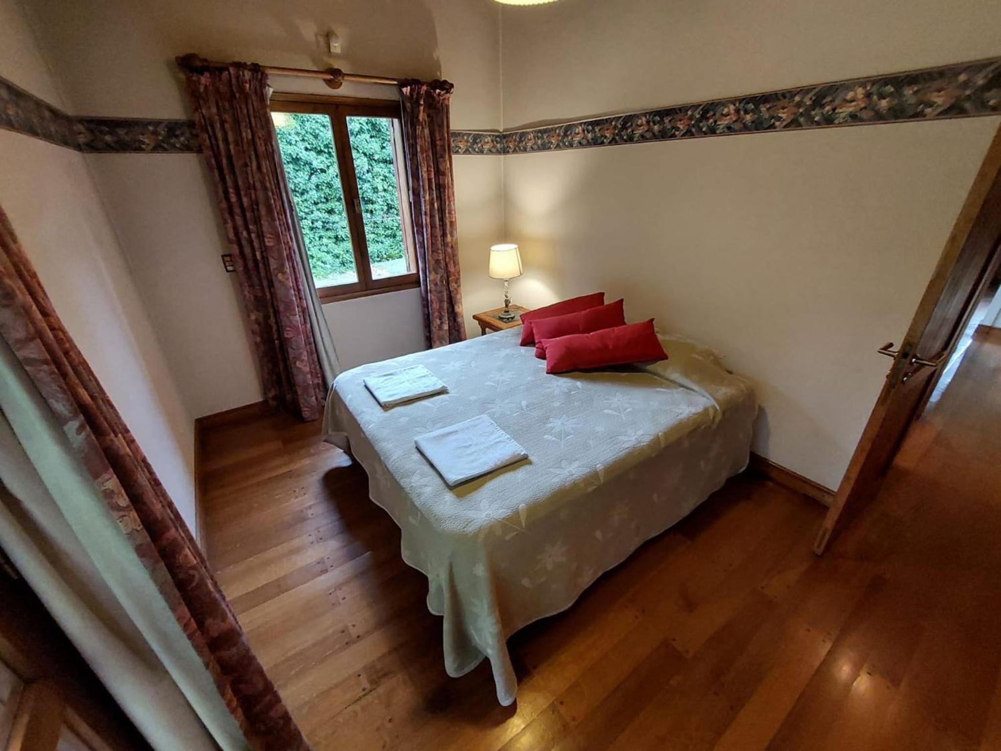 Casa Cavas Magnolia, con Cava de Vinos en Chacras!