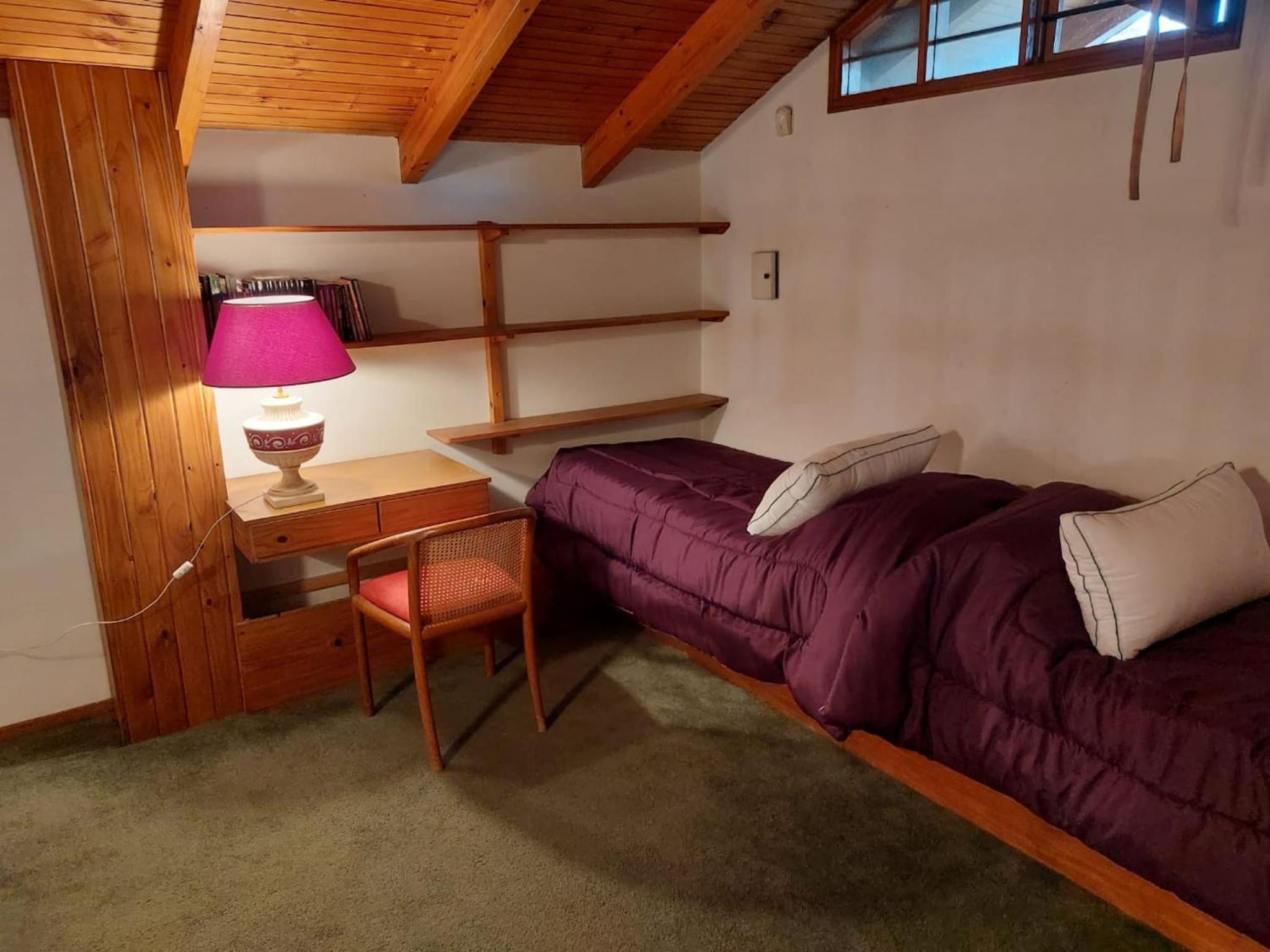 Casa Cavas Magnolia, con Cava de Vinos en Chacras!