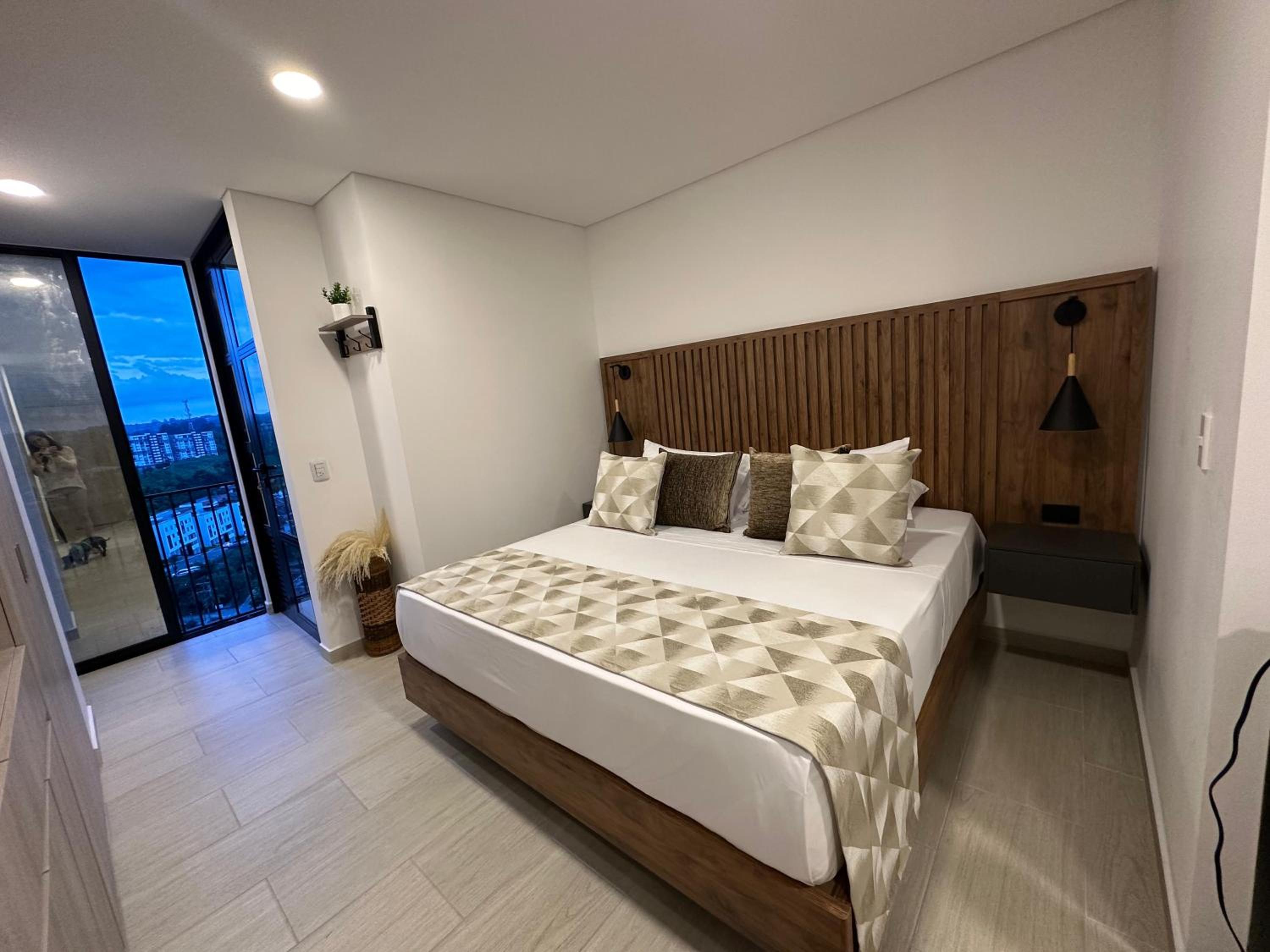 Amara1104- Apartamento en barrio Laureles con hermosa vista