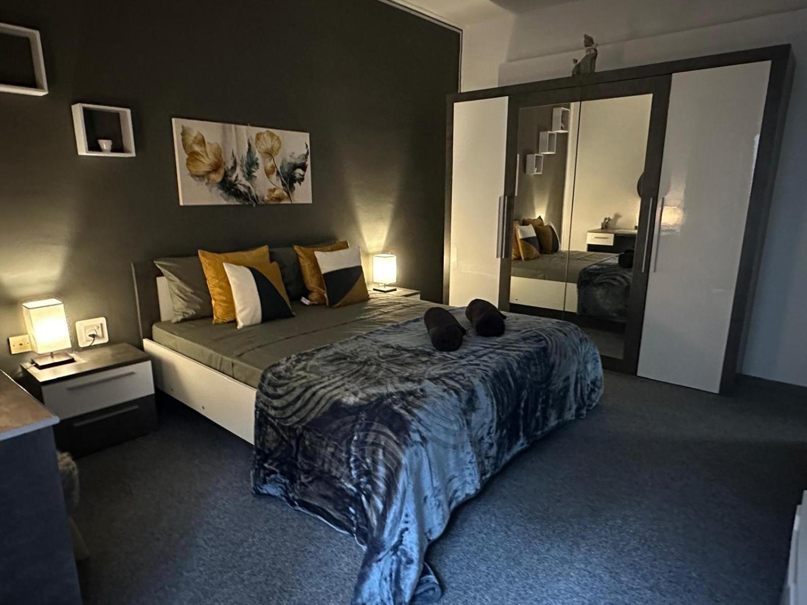 Sea Breeze Retreat - Comfort Apartments in the Heart of Sliema
