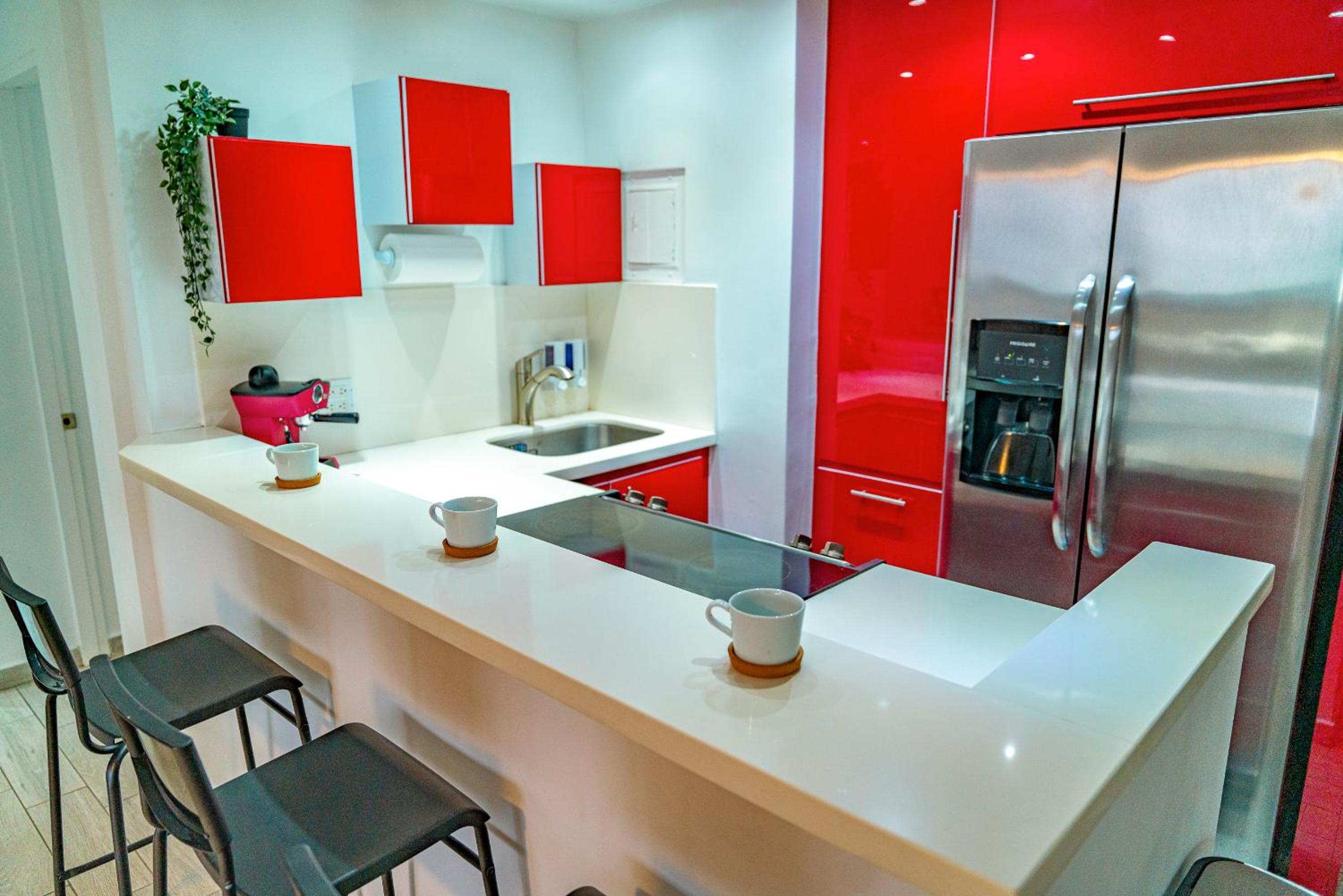 Beachfront Bliss at Isla Verde - Property Image 8