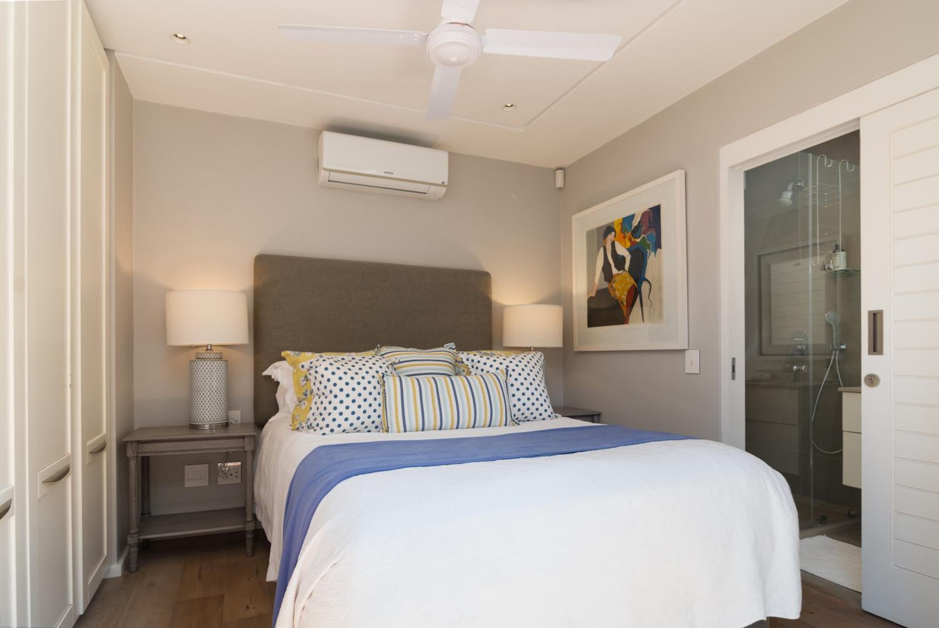 Lymegrove Beach Villa