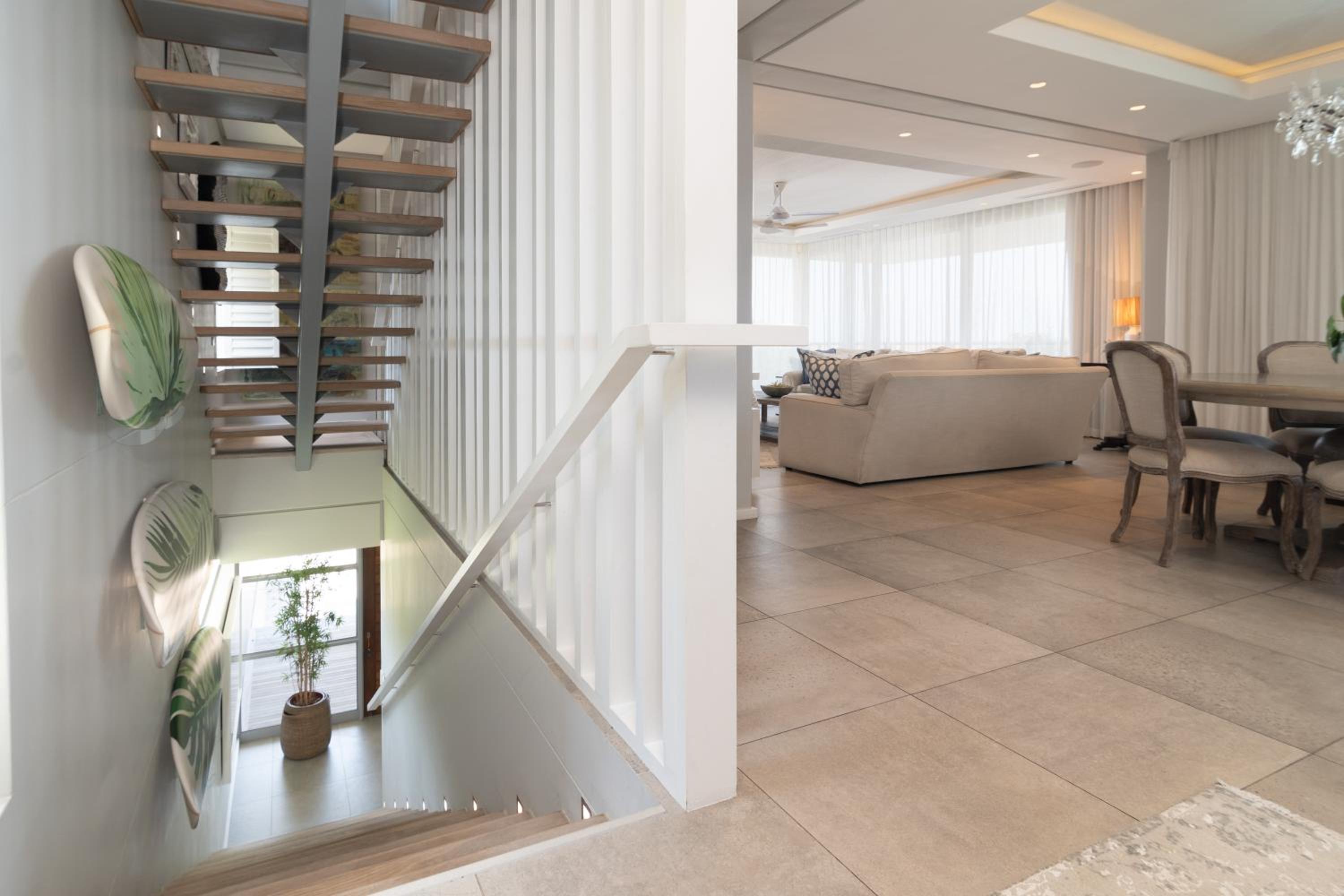 Lymegrove Beach Villa