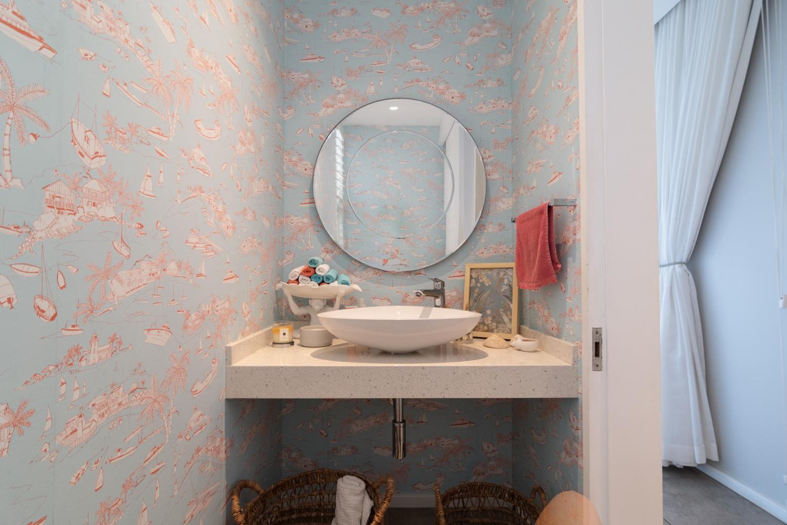 Lymegrove Beach Villa