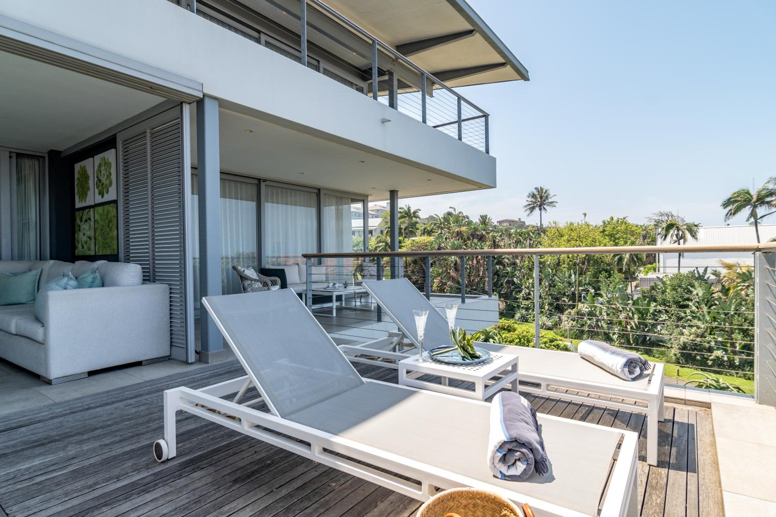 Lymegrove Beach Villa