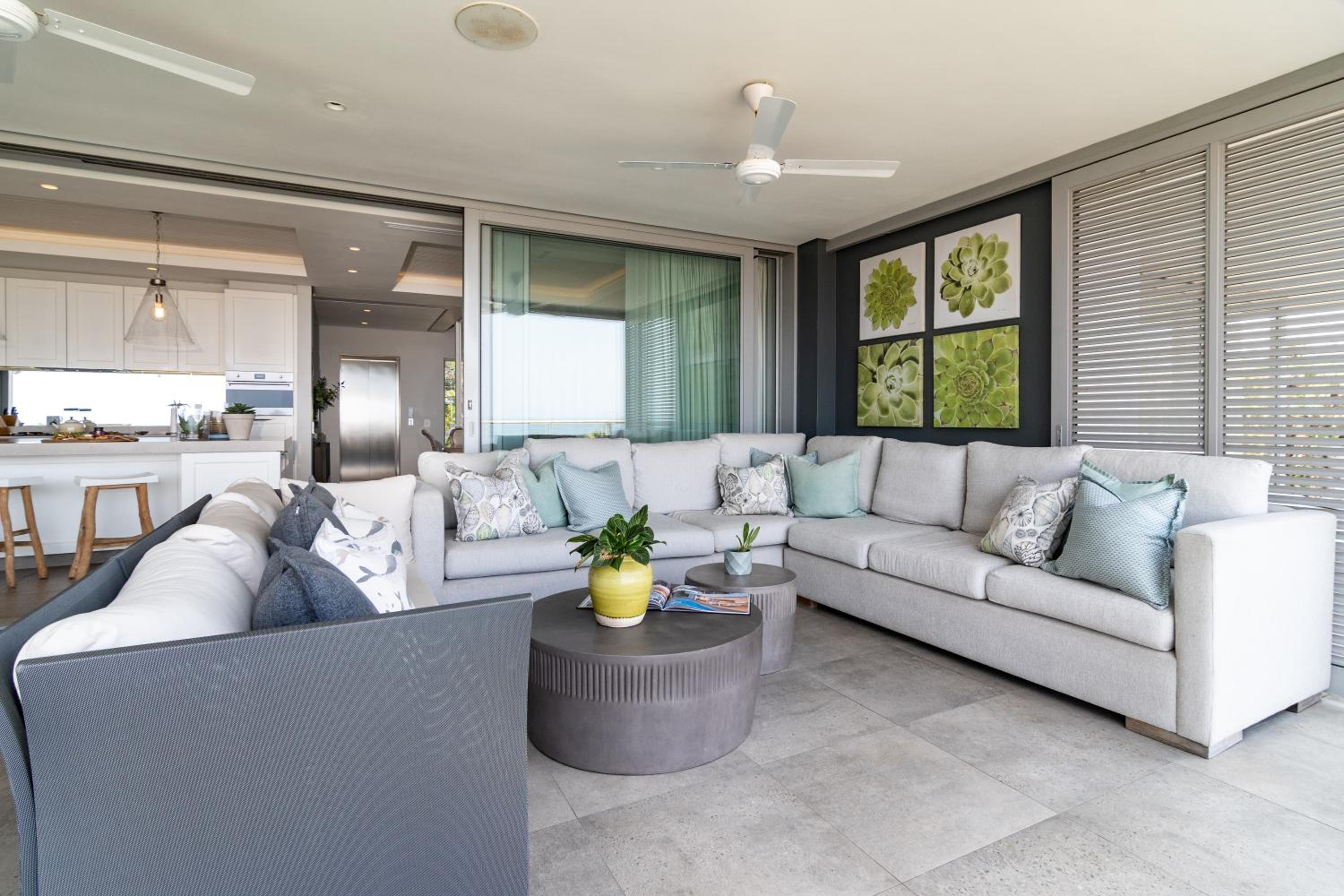 Lymegrove Beach Villa