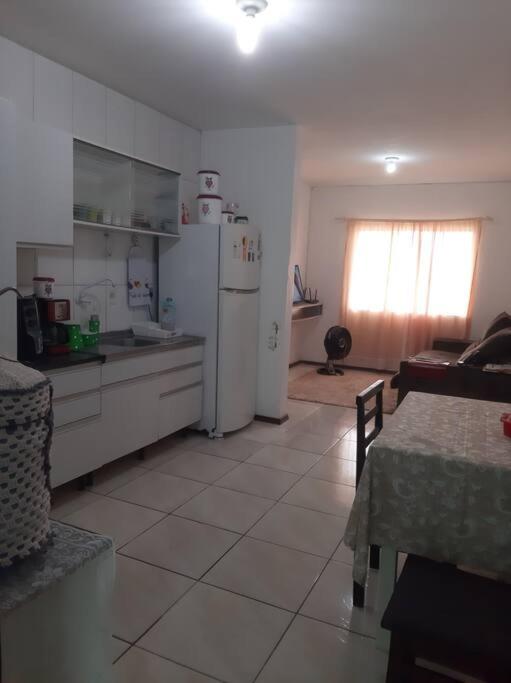 Apto Familiar com 2 quartos a 500 metros da praia