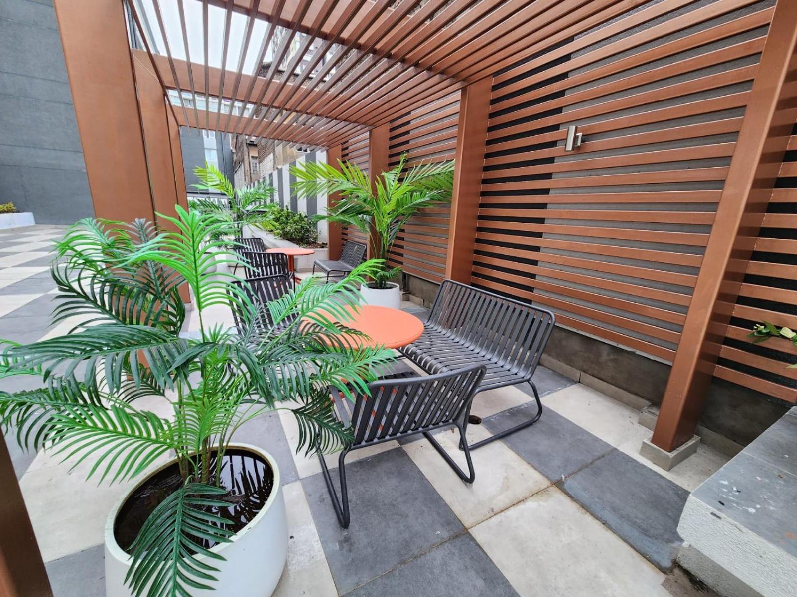 HOM I Wifi SmartTv SantaLucia Gyn CoWork Piscina