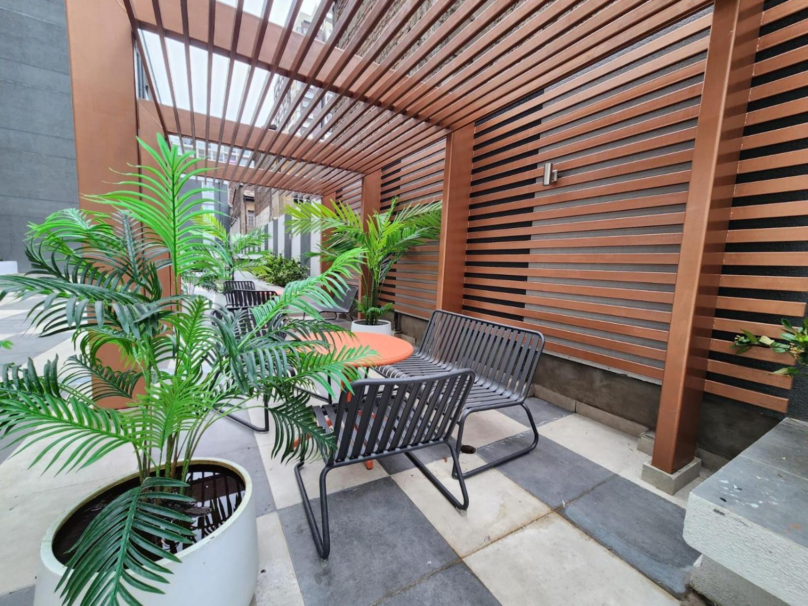 HOM I Wifi SmartTv SantaLucia Gyn CoWork Piscina