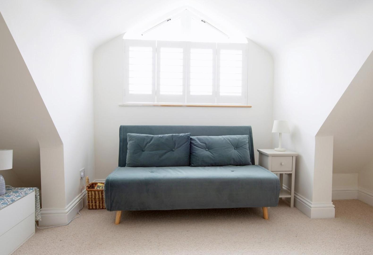 Charming 1700s Cottage in Bradford on Avon nr Bath view 3