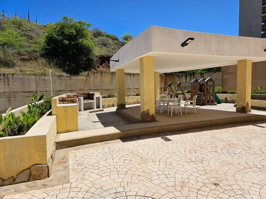 Apartamento de playa, Pampatar view 5