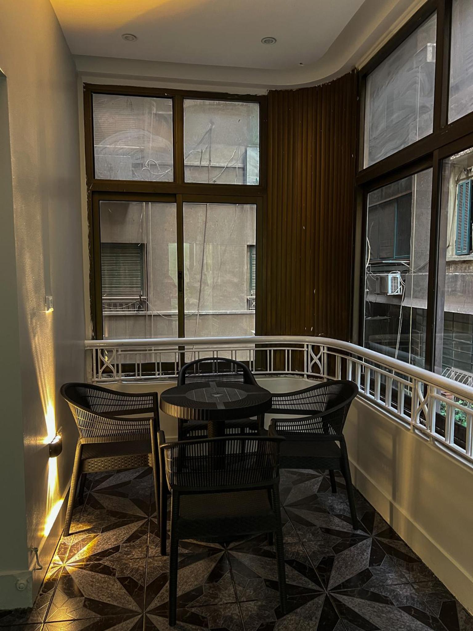 Tahrir Residence - Marriage Certificate is Required for Couples at Check-in