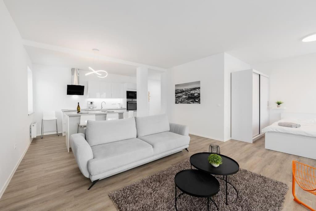 Lorenc Apartment