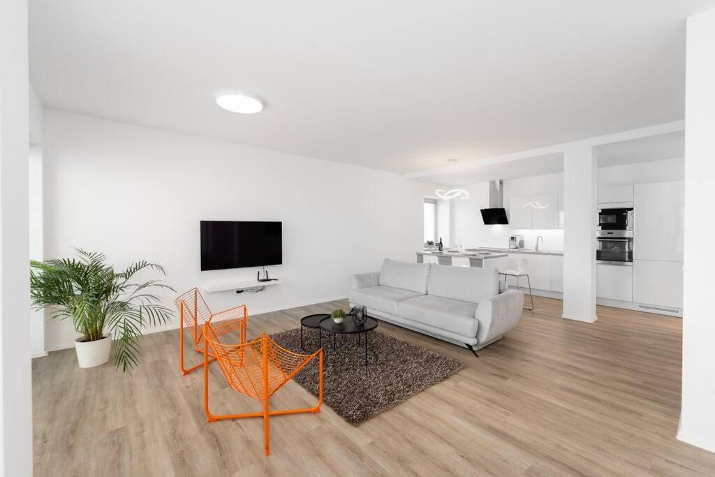 Lorenc Apartment