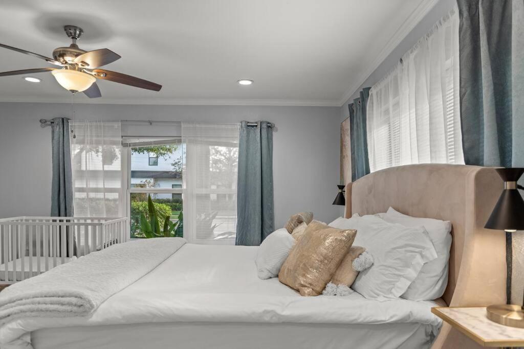 Luxury Ranch Master King Bed with heated Salted Pool