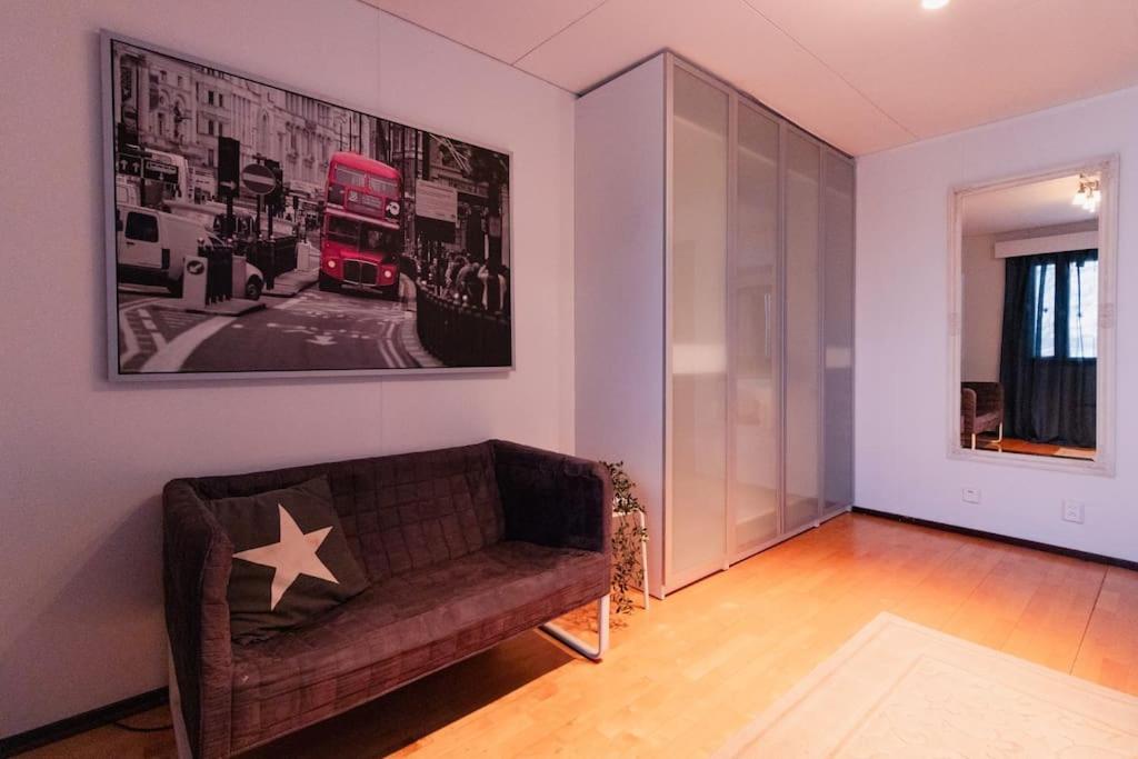 Waterfront Townhouse with BathTub Sauna,FREE Parking