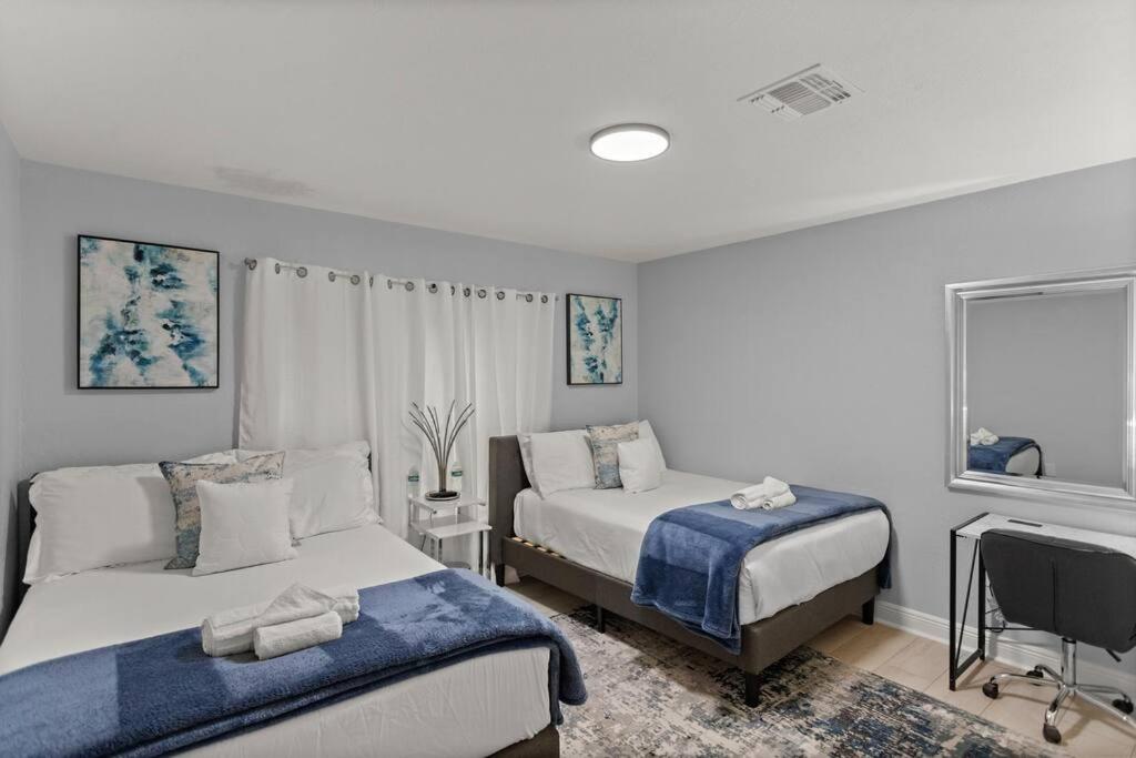 Luxury Ranch Master King Bed with heated Salted Pool