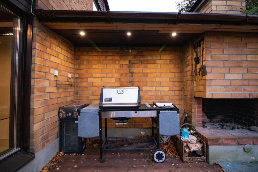 Waterfront Townhouse with BathTub Sauna,FREE Parking