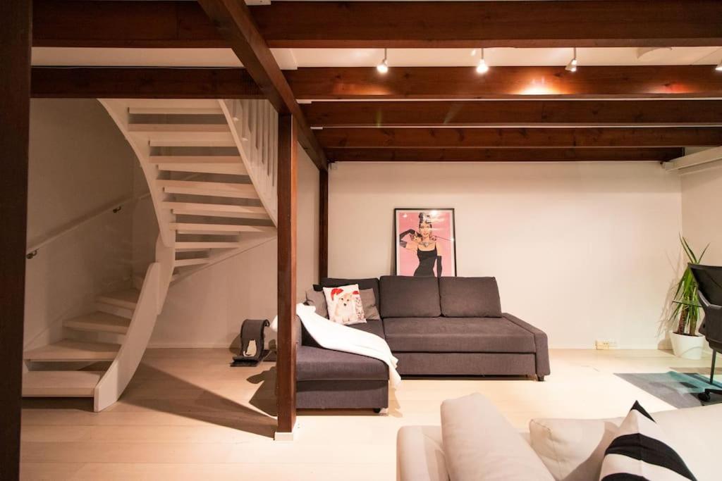 Waterfront Townhouse with BathTub Sauna,FREE Parking