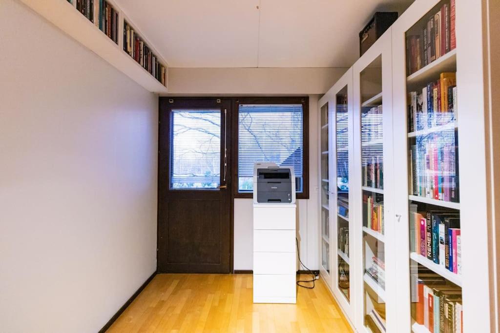 Waterfront Townhouse with BathTub Sauna,FREE Parking