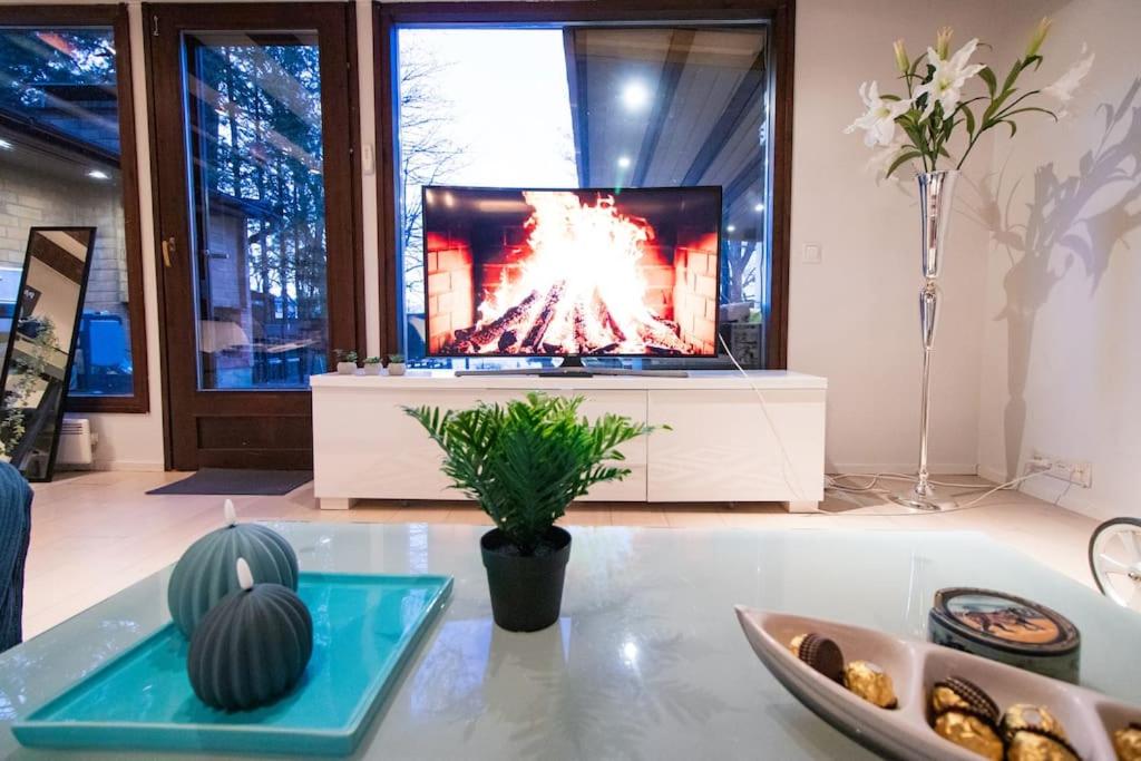 Waterfront Townhouse with BathTub Sauna,FREE Parking