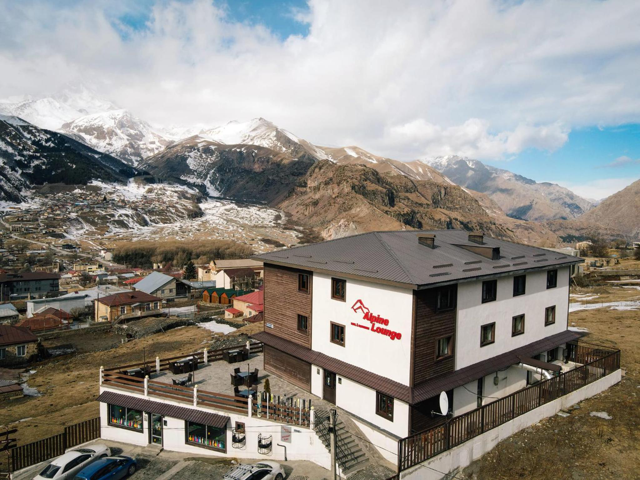 Hotel Alpine Lounge Kazbegi - Image 1