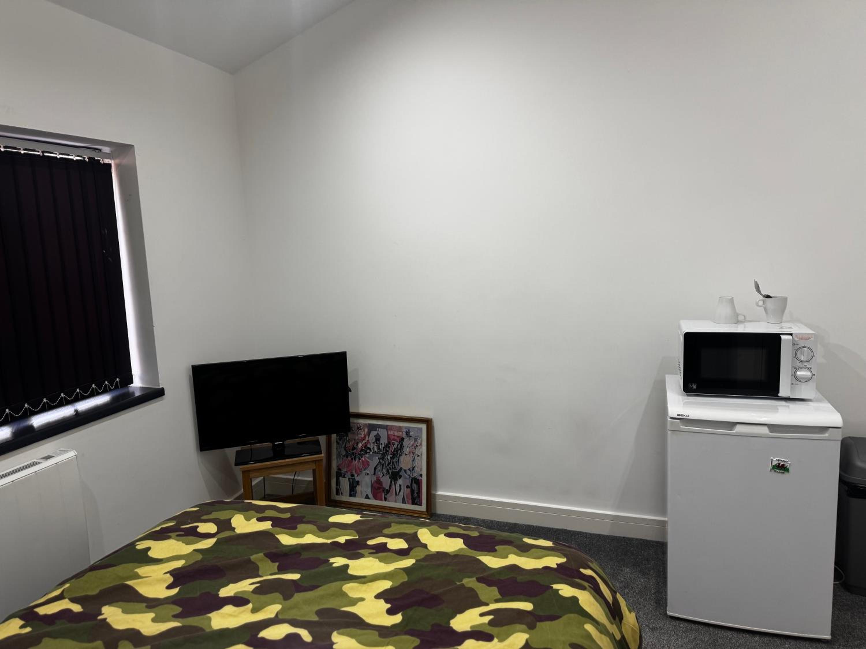 Beautiful En-suite Room with Bath Tub to Let in the Jewelry Quarter view 2