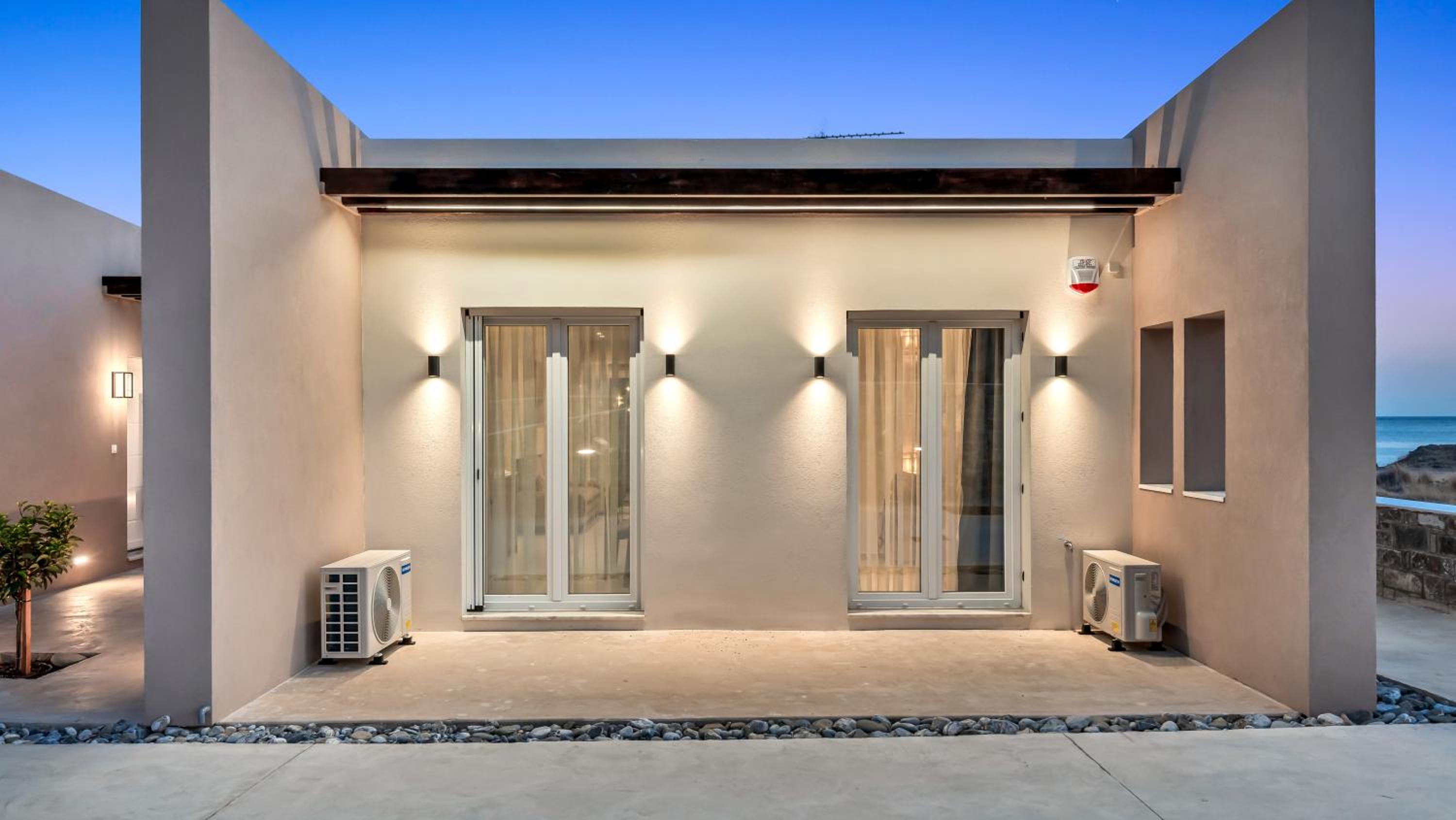 Blue Dream - Beach Front Villa