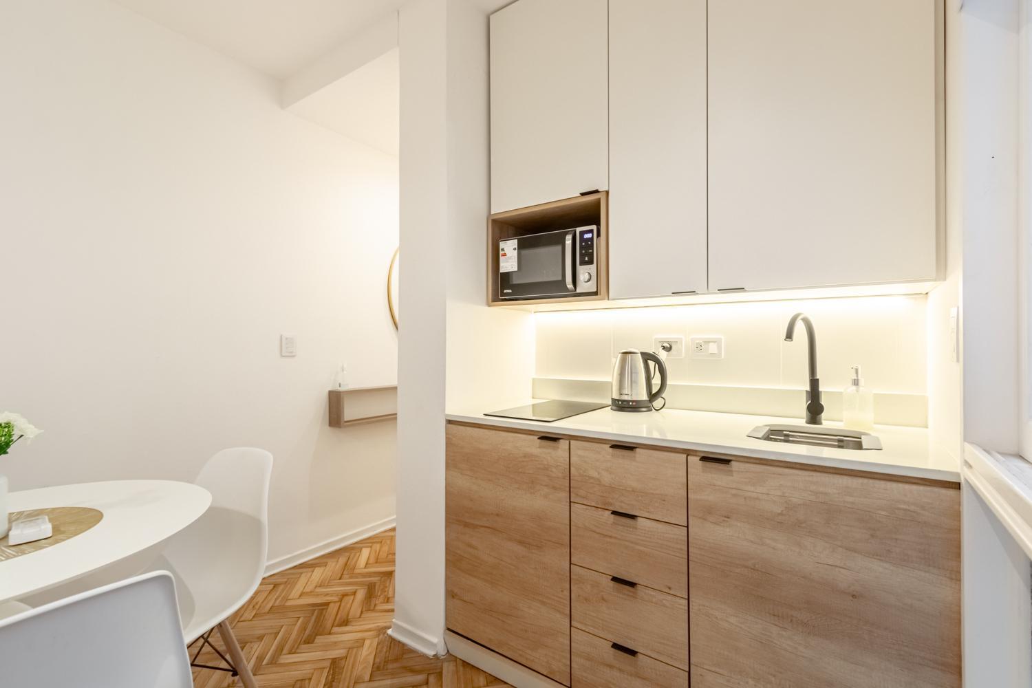 Elegante departamento ubicado en la mejor zona de Recoleta sobre la calle Paraná 1019