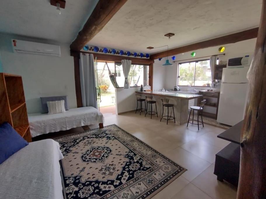Apartamento térreo 1 dormitório 300m do mar