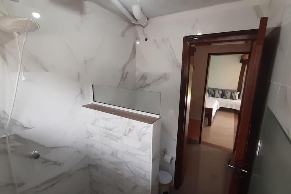 Apartamento térreo 1 dormitório 300m do mar