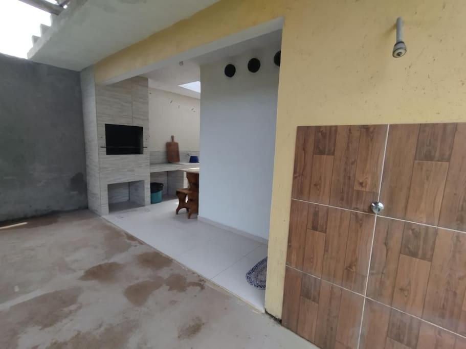 Apartamento térreo 1 dormitório 300m do mar