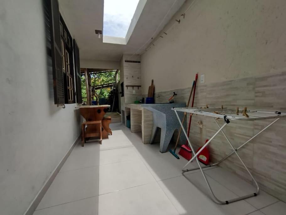 Apartamento térreo 1 dormitório 300m do mar