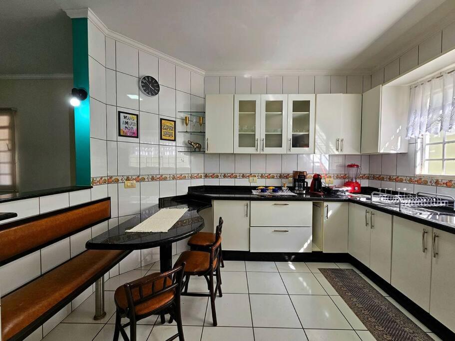 Linda casa 5 quartos prox a av cataratas e centro