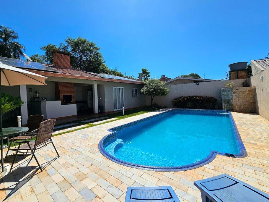 Linda casa 5 quartos prox a av cataratas e centro