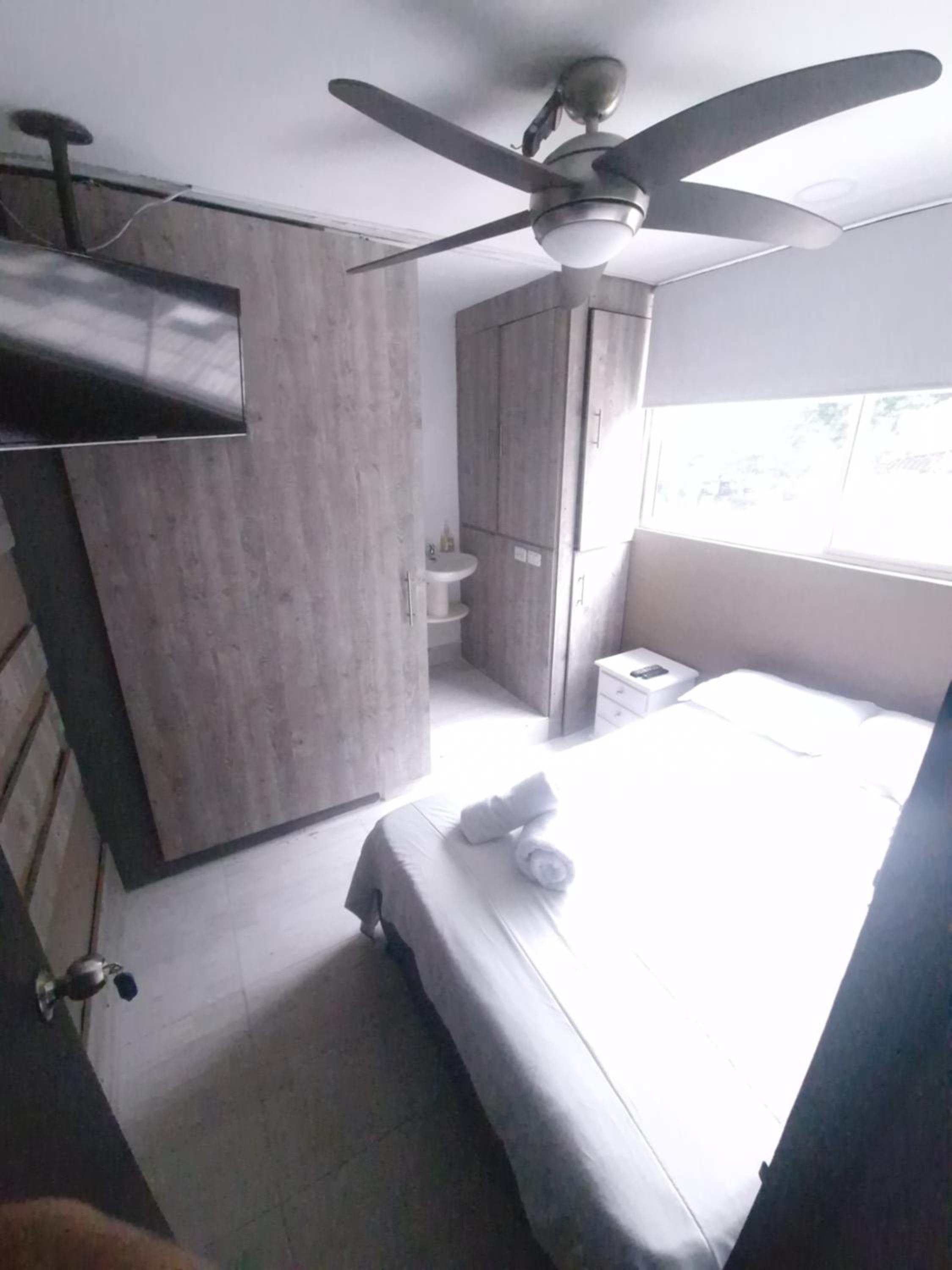Duplex w Rooftop, Pool & 3 Jacuzzi, Maid, Security