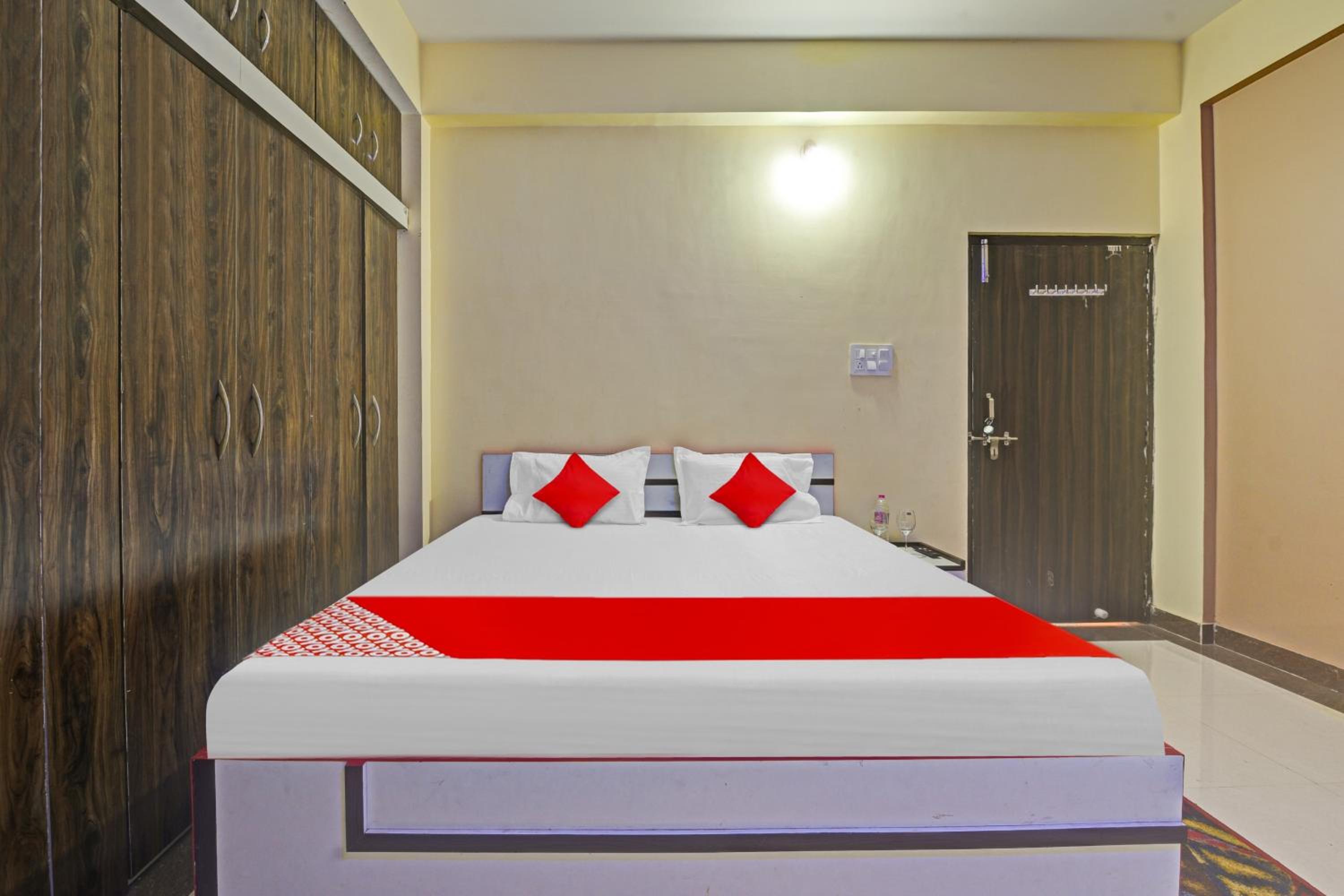Hotel O New Star