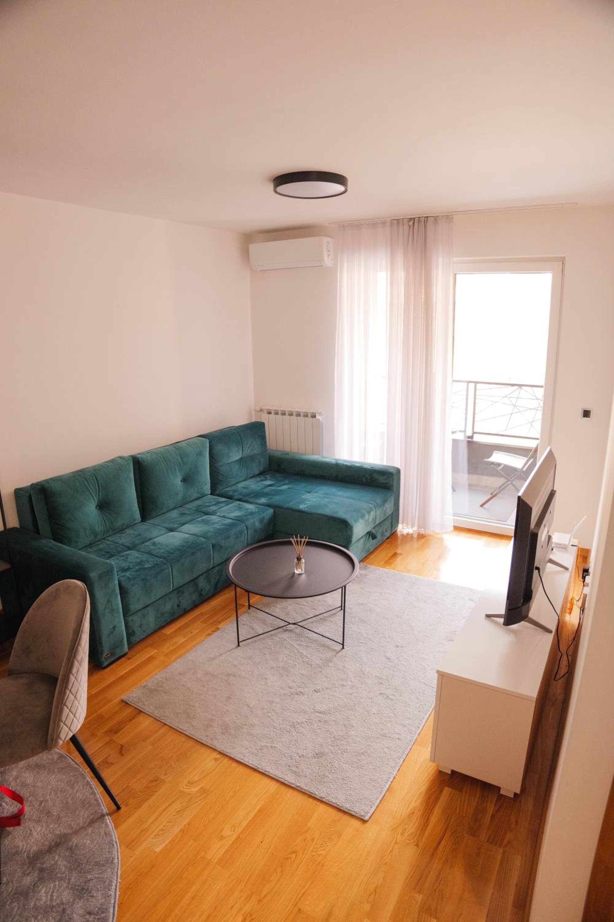 Lisboa Apartman Bulevar
