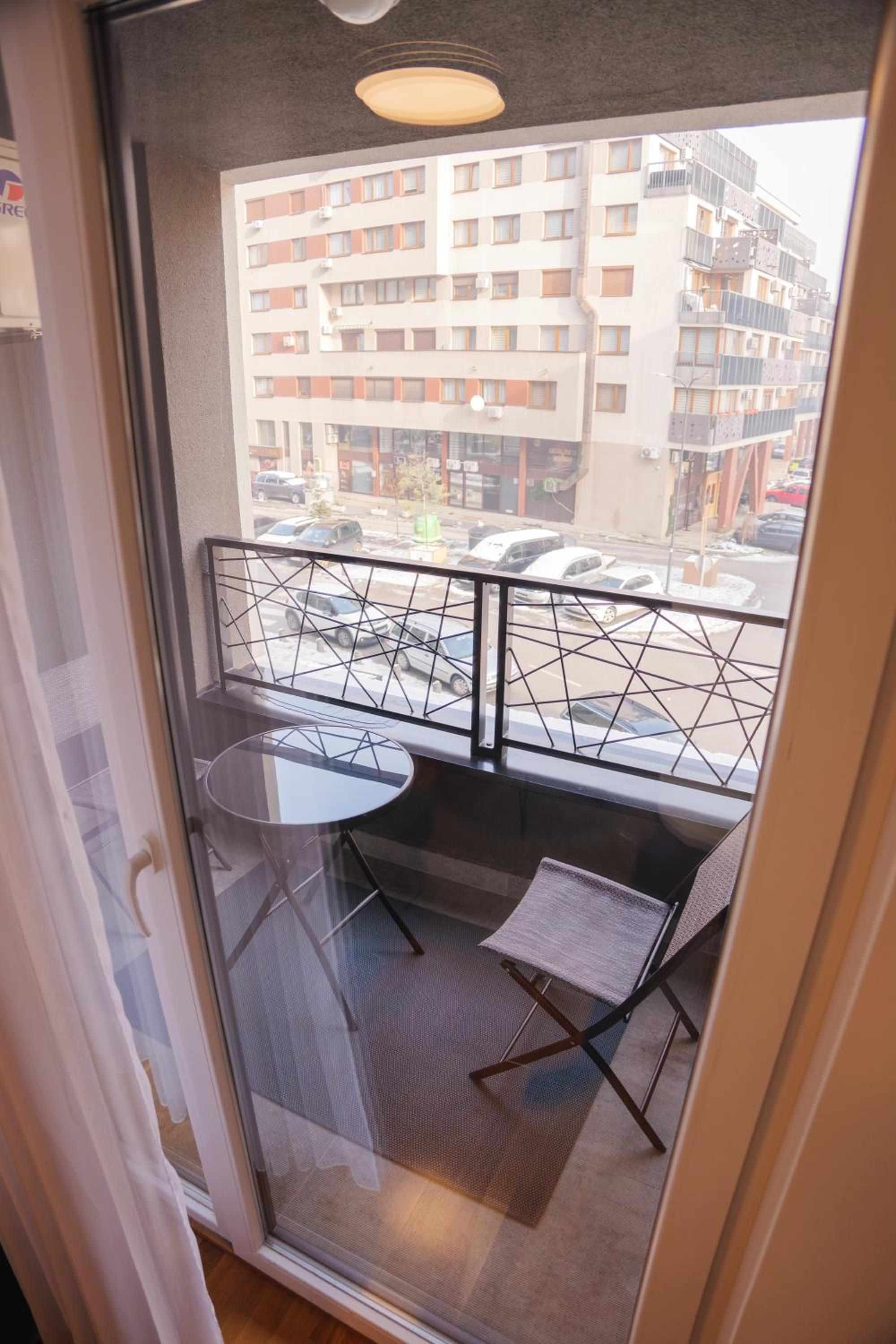 Lisboa Apartman Bulevar