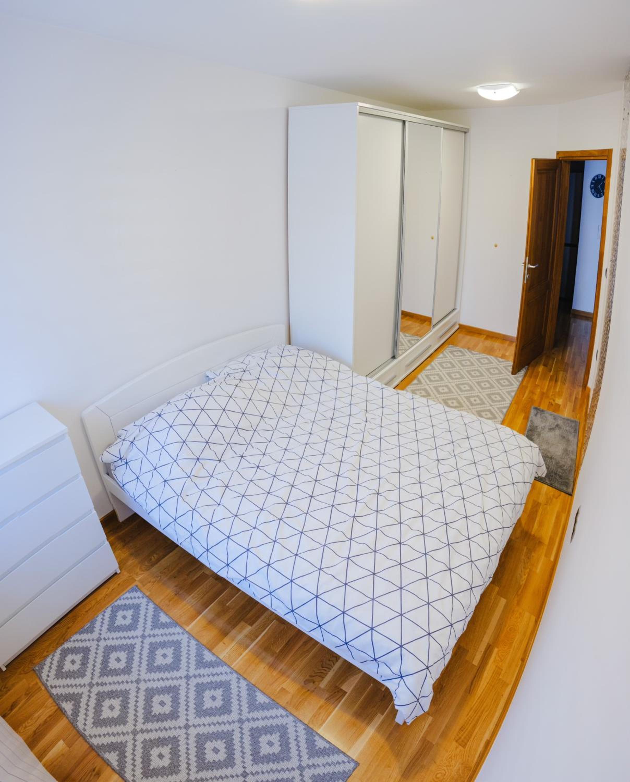 Lisboa Apartman Bulevar