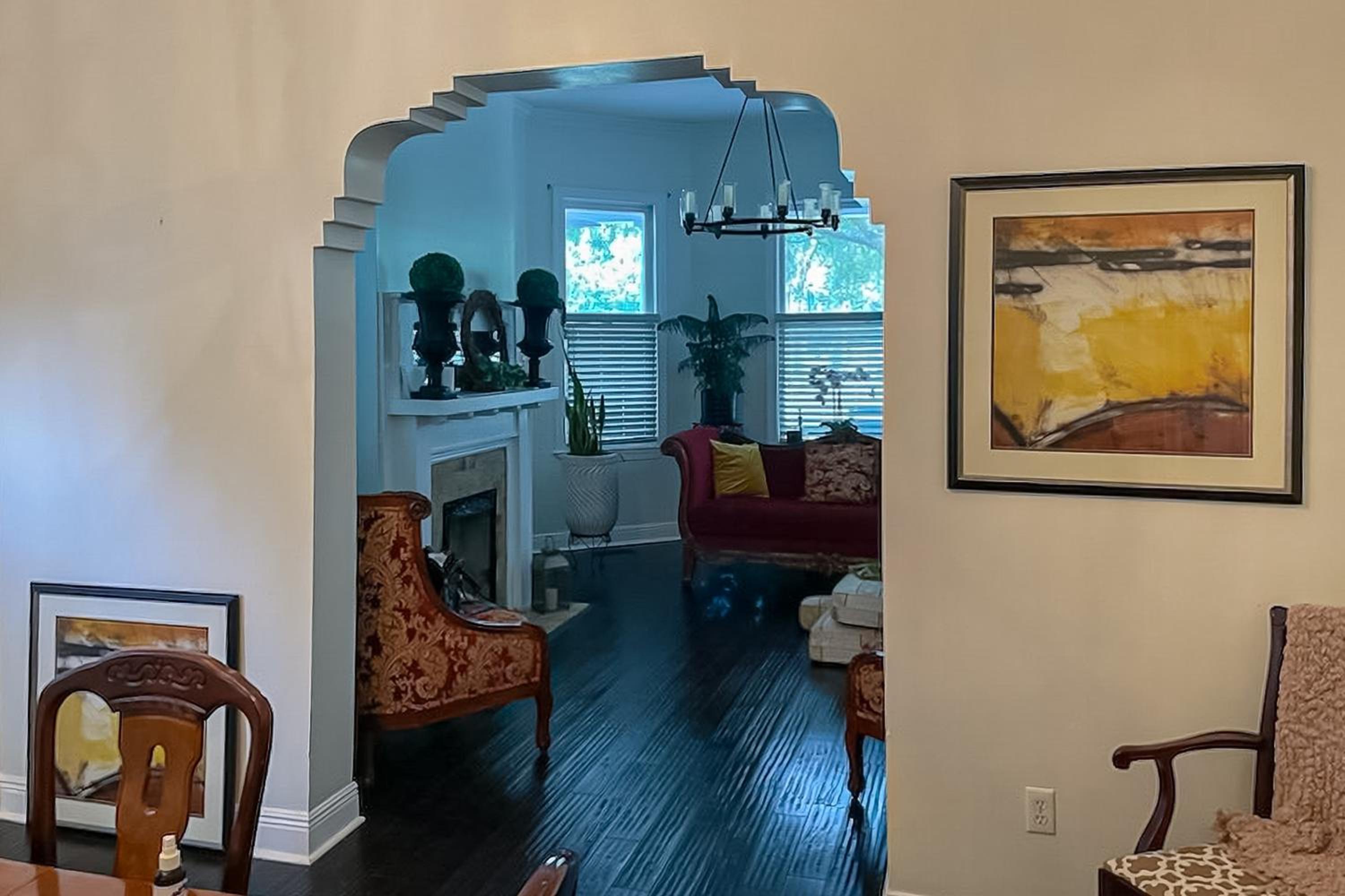 4 BR Home with Modern Comforts and Park View