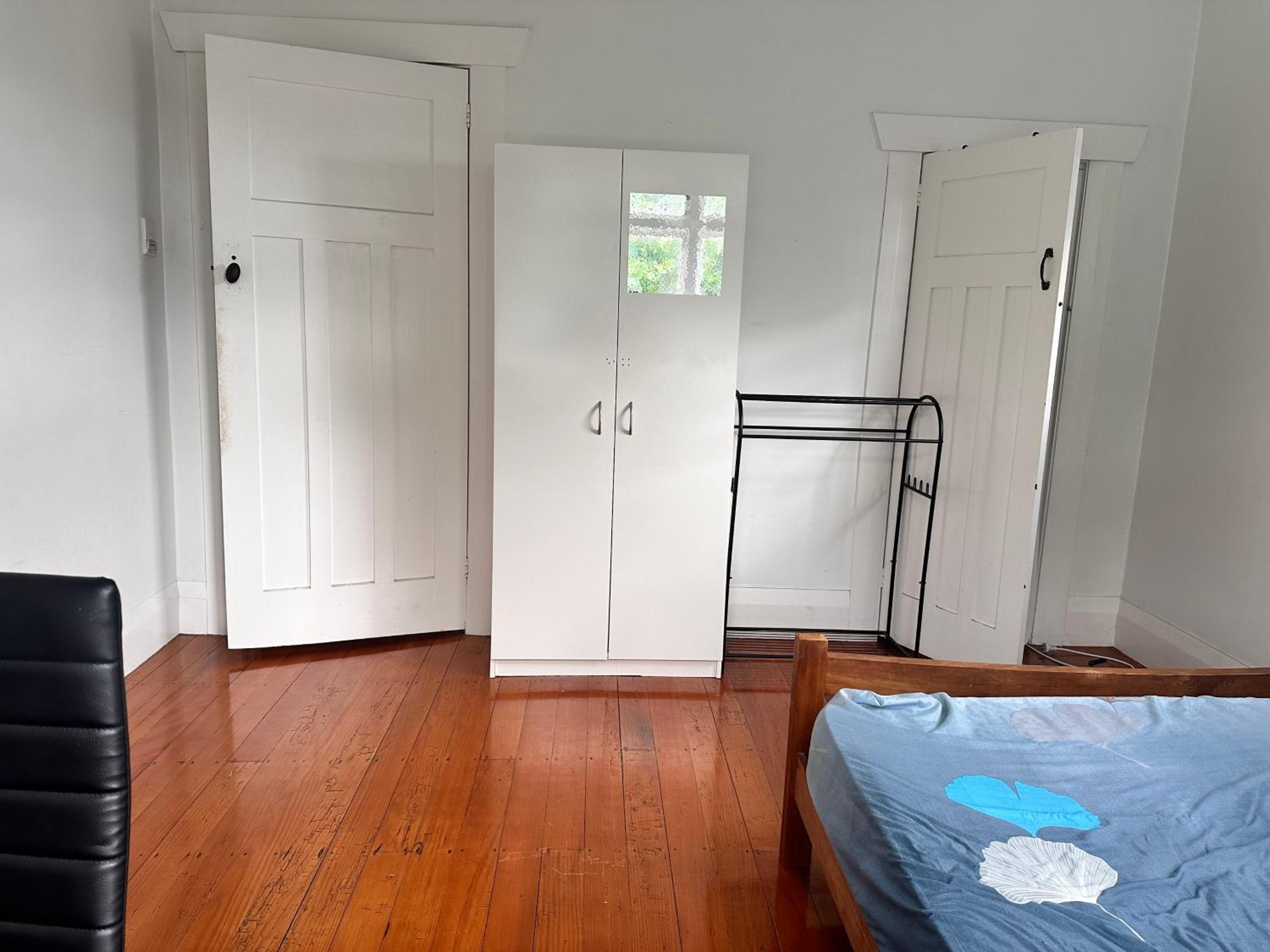 Cozy Home Stay at Hillsborough Road - Auckland City view 2