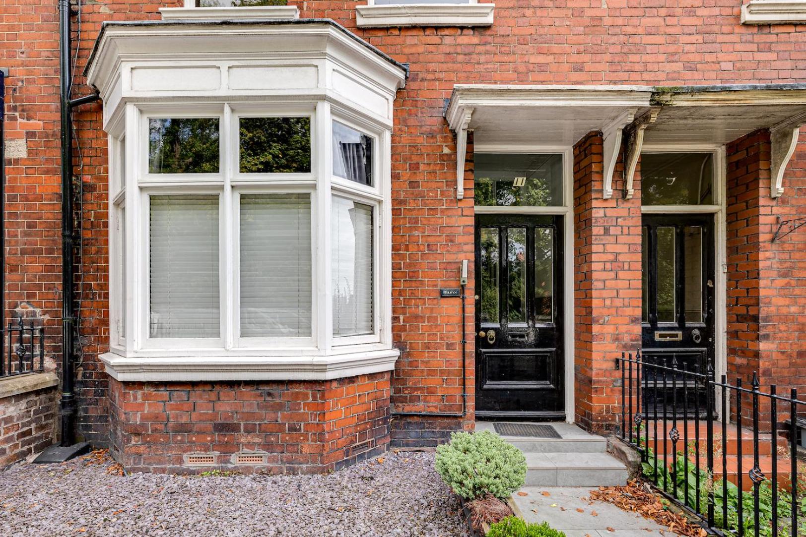 Historic Hoole Haven - Stylish 1BR Apt