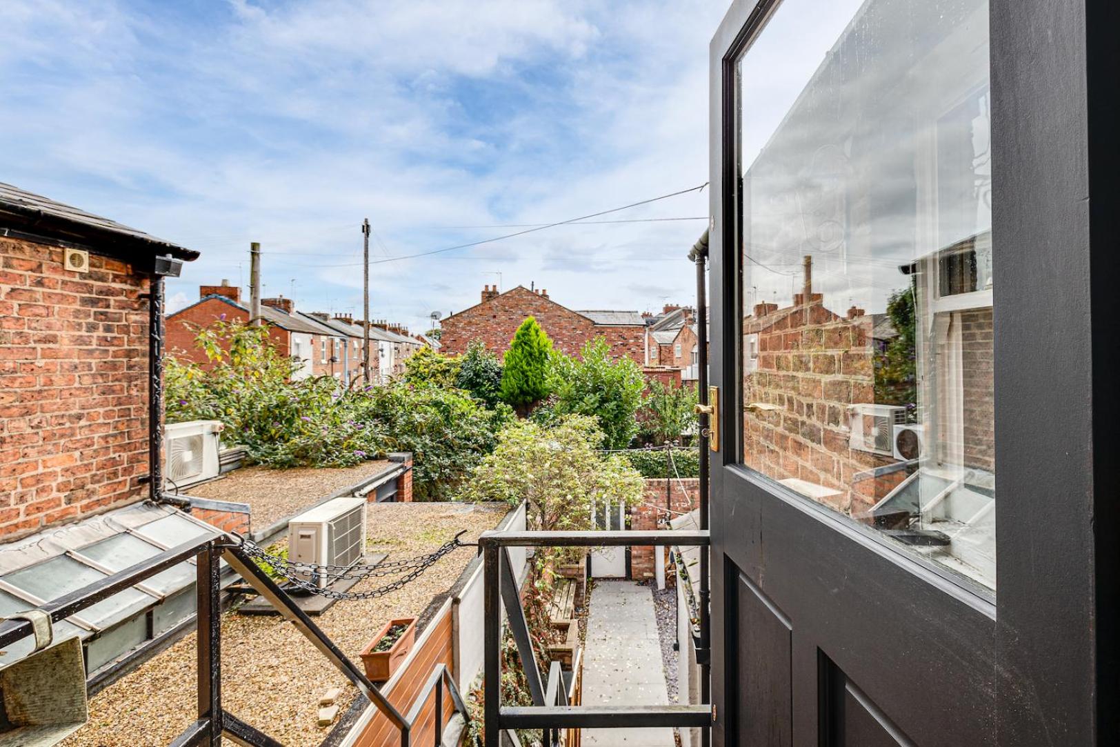 Historic Hoole Haven - Stylish 1BR Apt