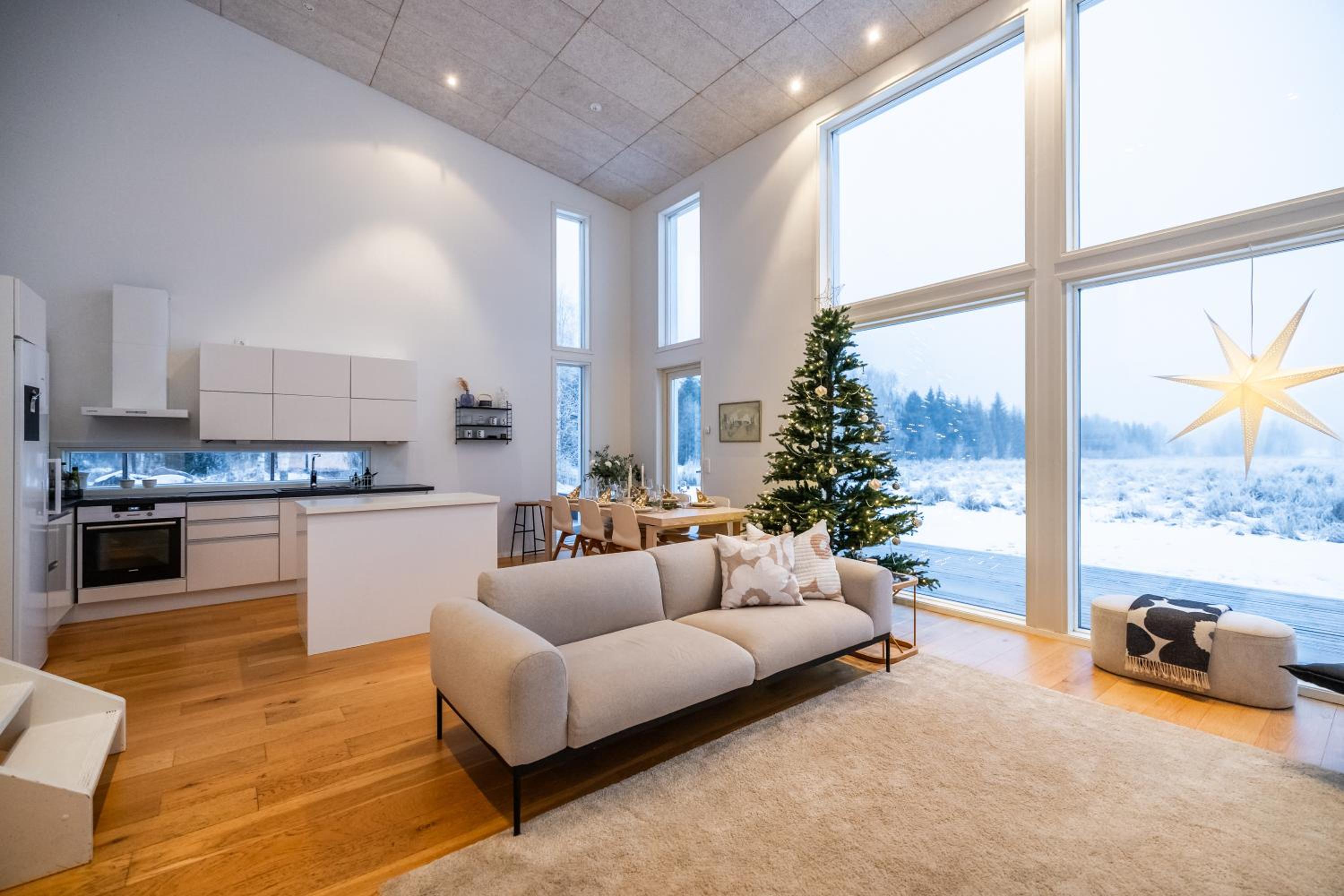 Villa Nightsky -private location, sauna and jacuzzi