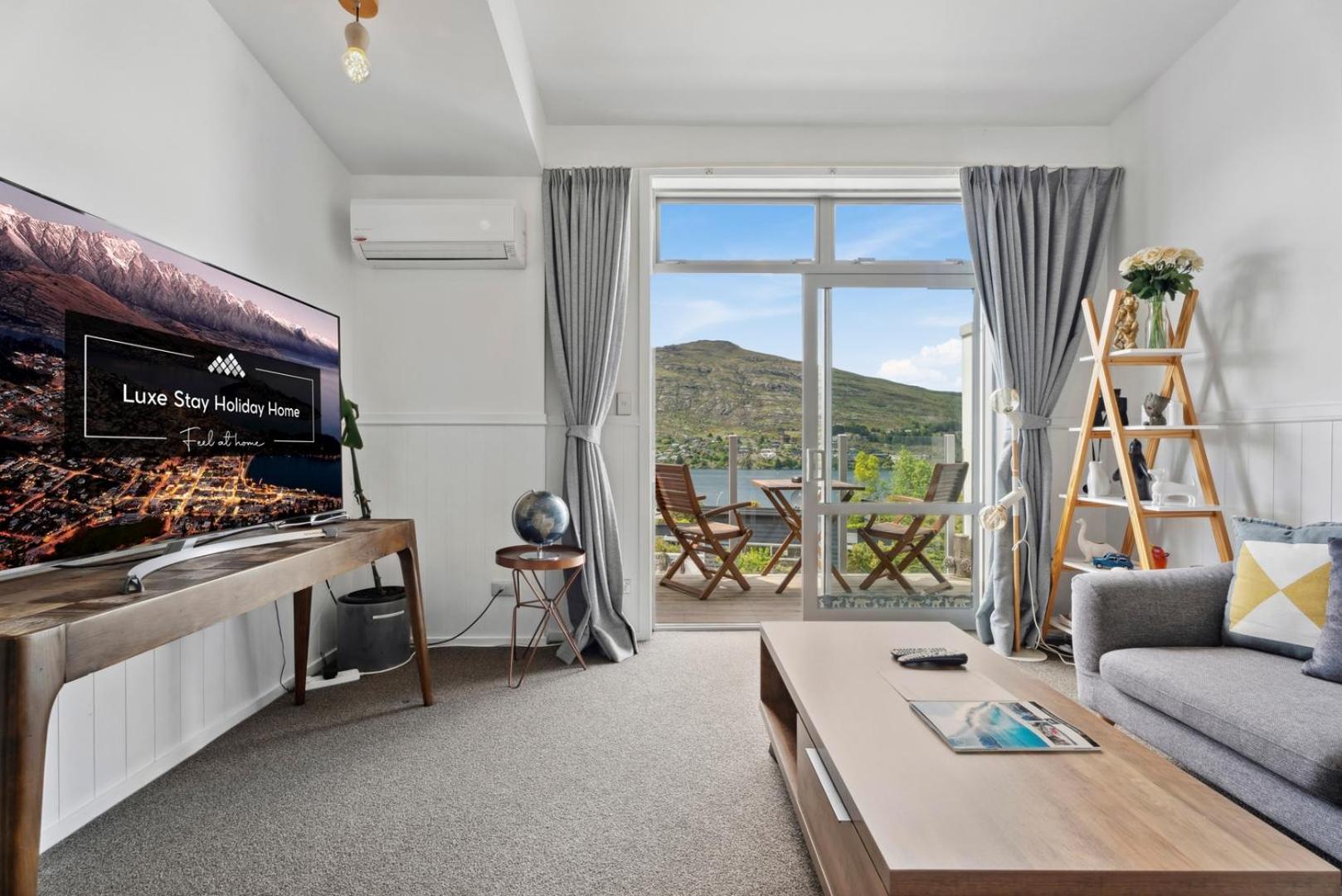 Lake View Greenstone Apartment - Unit 5 view 3
