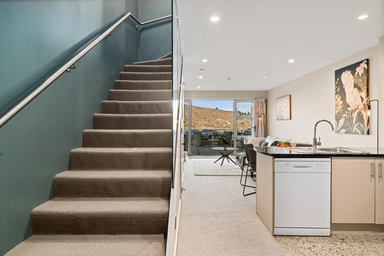 2-Bedroom Unit with Remarkable Mountain Views