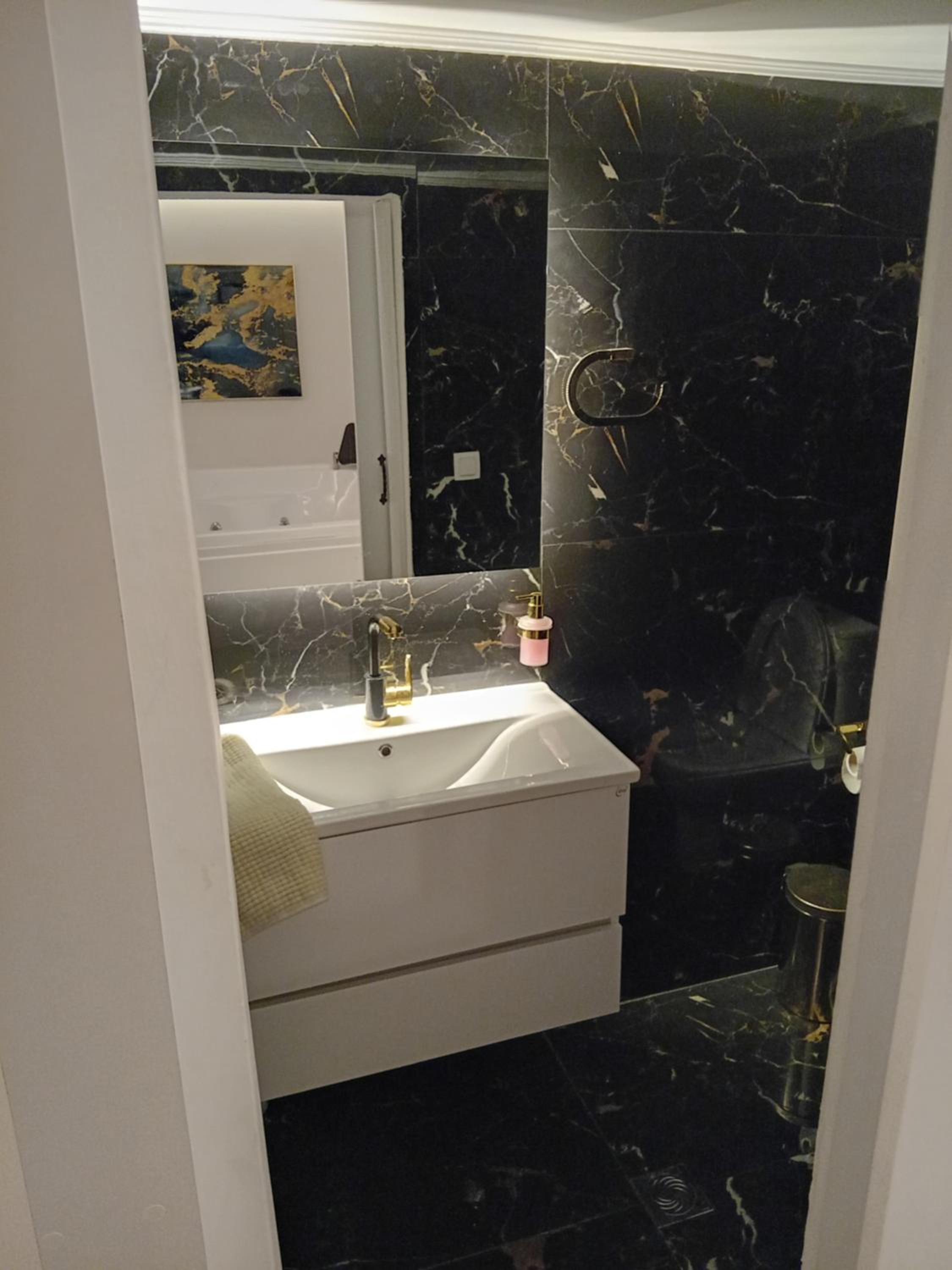 Meteora Grande luxury suite & spa villa view 5
