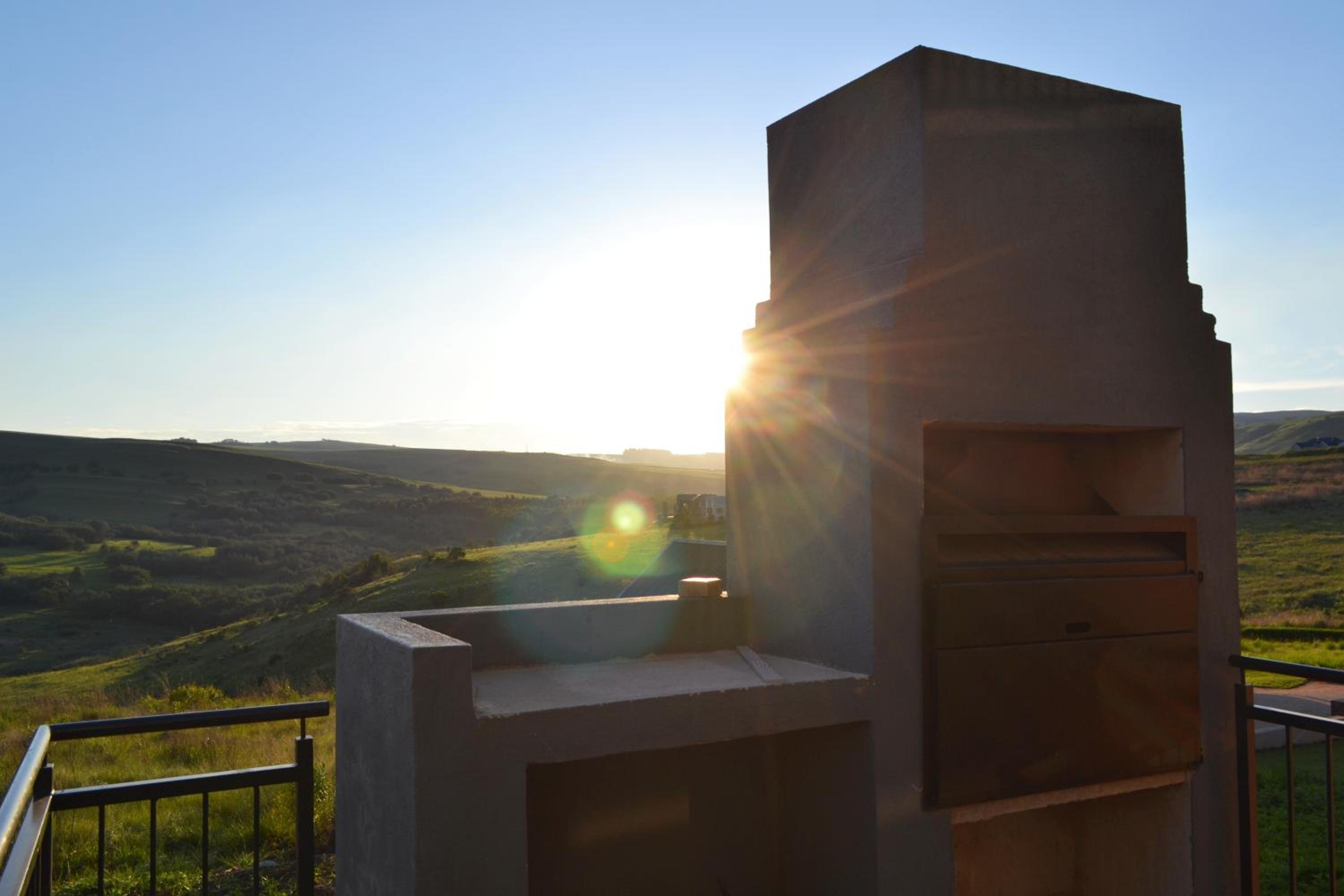 Mi Casa Su Casa Dullstroom luxury family Villa 12 sleeper view 2